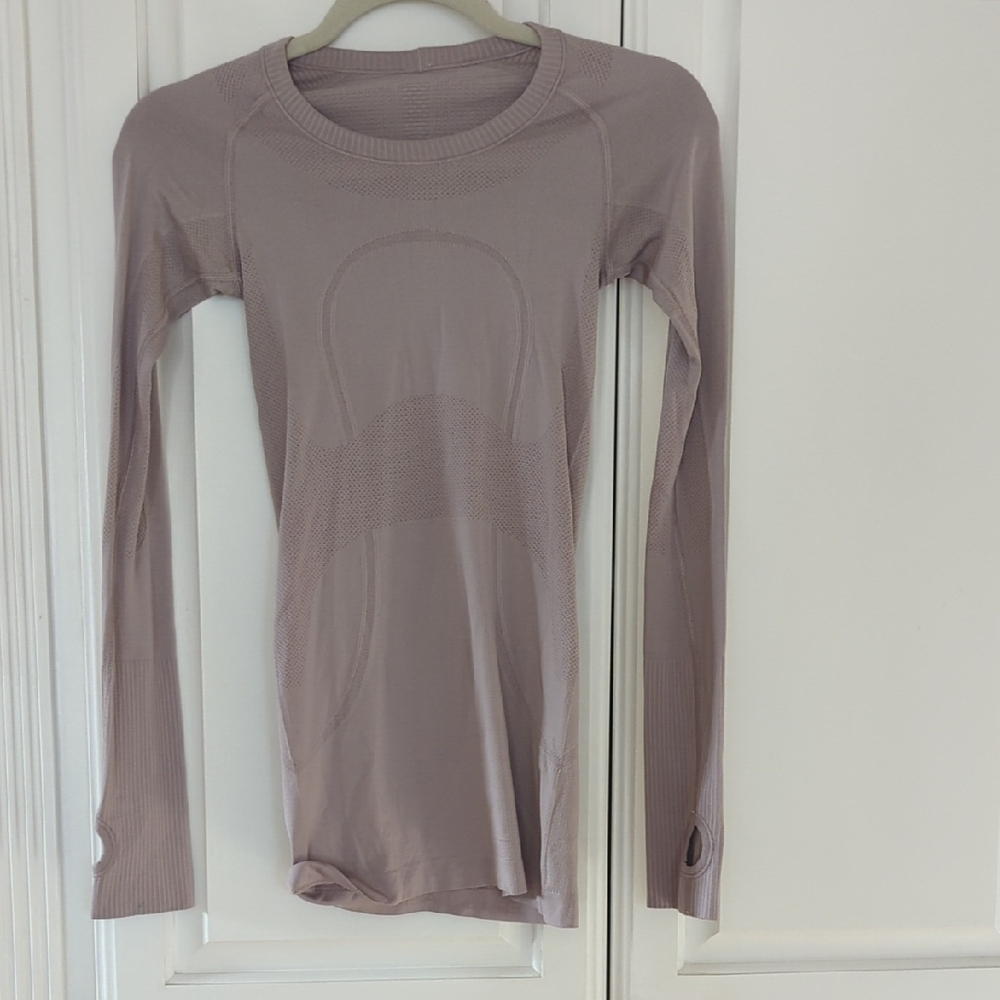 Lululemon Light Purple Long Sleeve Shirt With Finger Holes